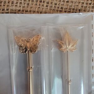 2Pcs Creative Butterfly Leaf Finger Holder Rings Adjustable Gold Tone